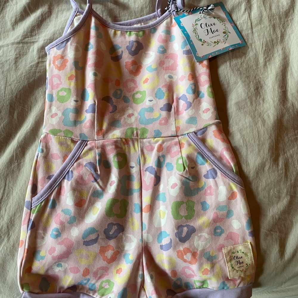 Olive Mae romper. Size 5z. New with tags.